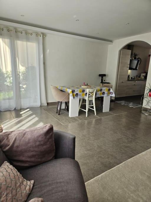 Villa Moderne, A 2 Pas Du Lac Leman Sciez Exterior photo